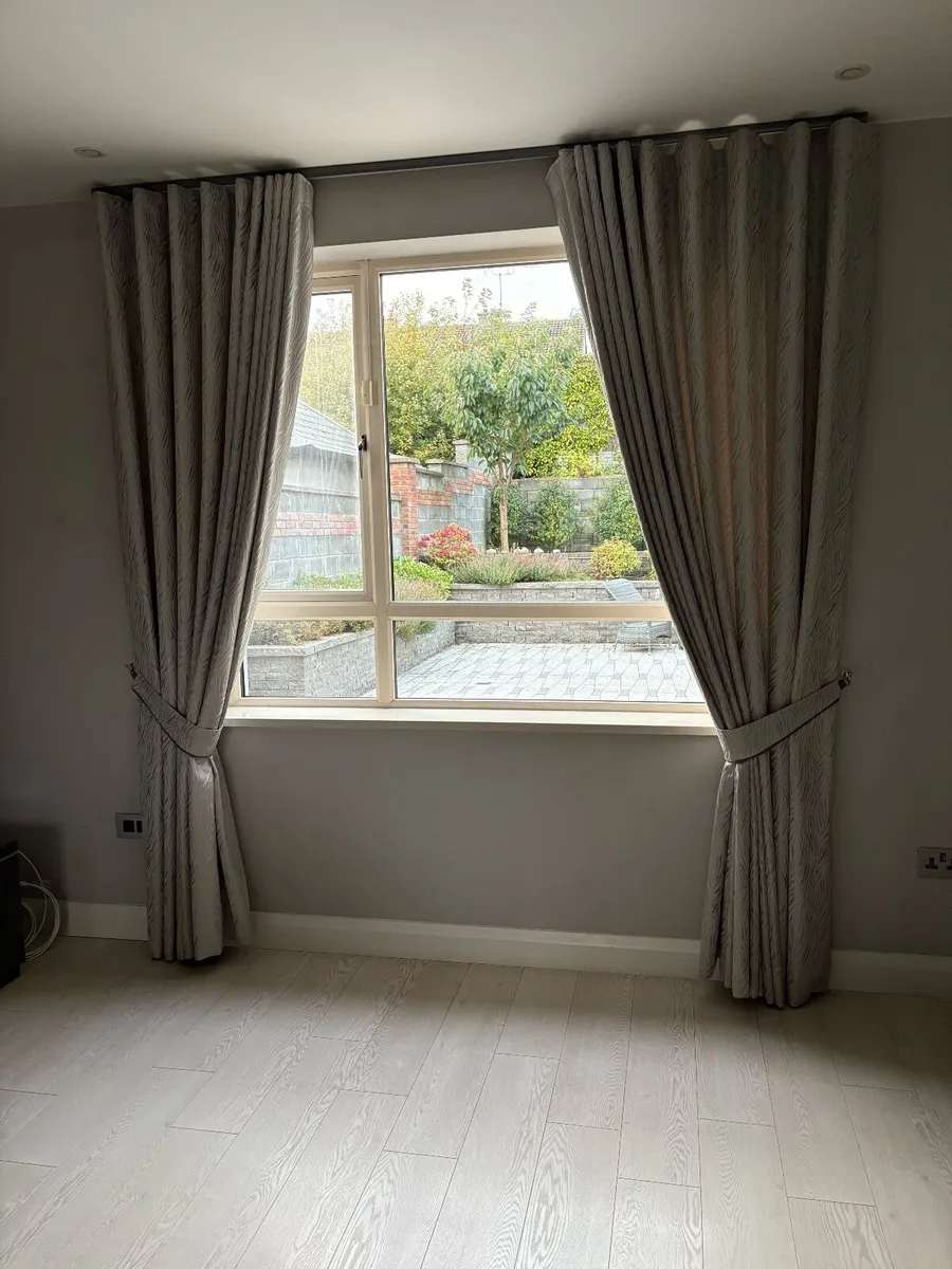Curtains - Image 1