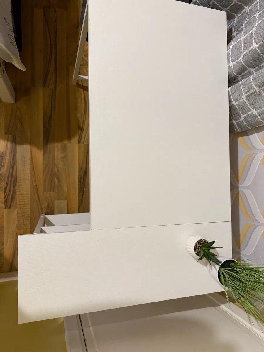 White Office Desk - Image 2
