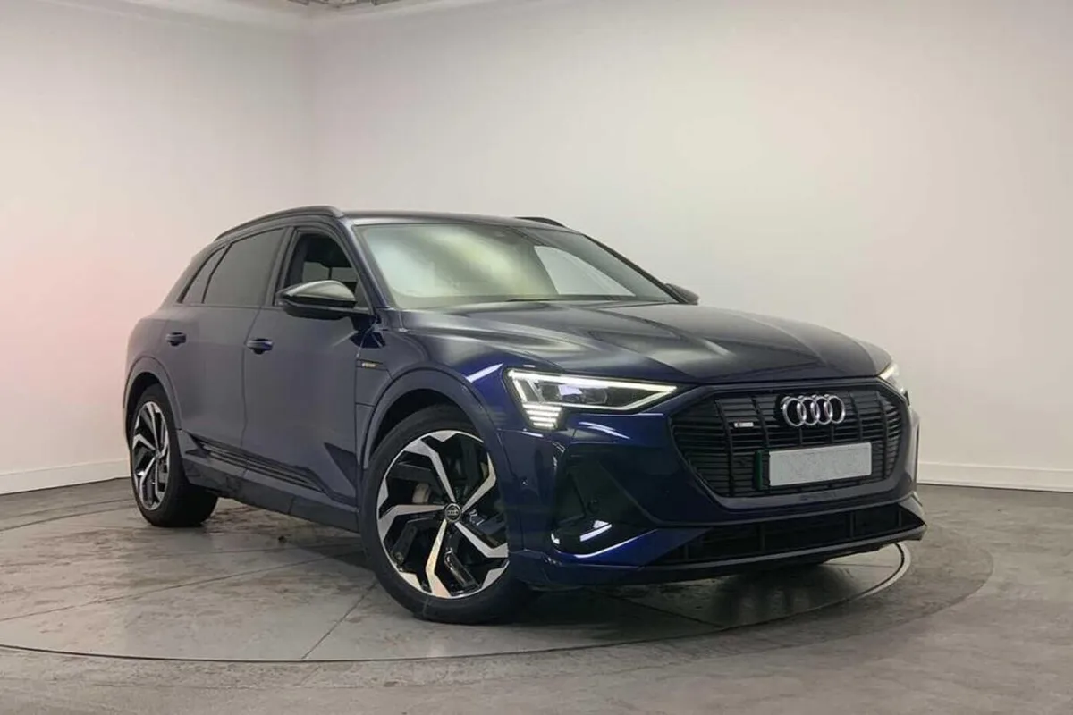Audi Etron 55 quattro Black Edition - Image 1