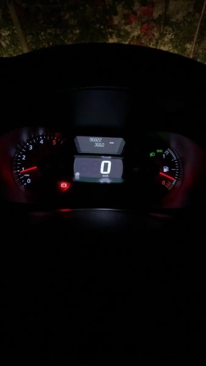 Renault Clio - Image 3