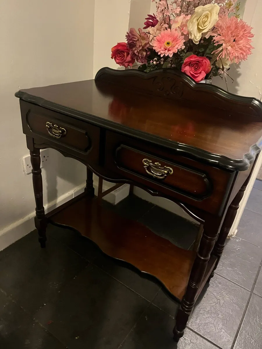 Universal side table - Image 1