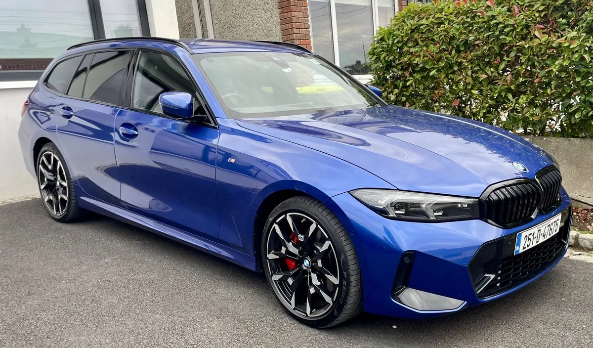 BMW 3-Series 2025 - Image 1