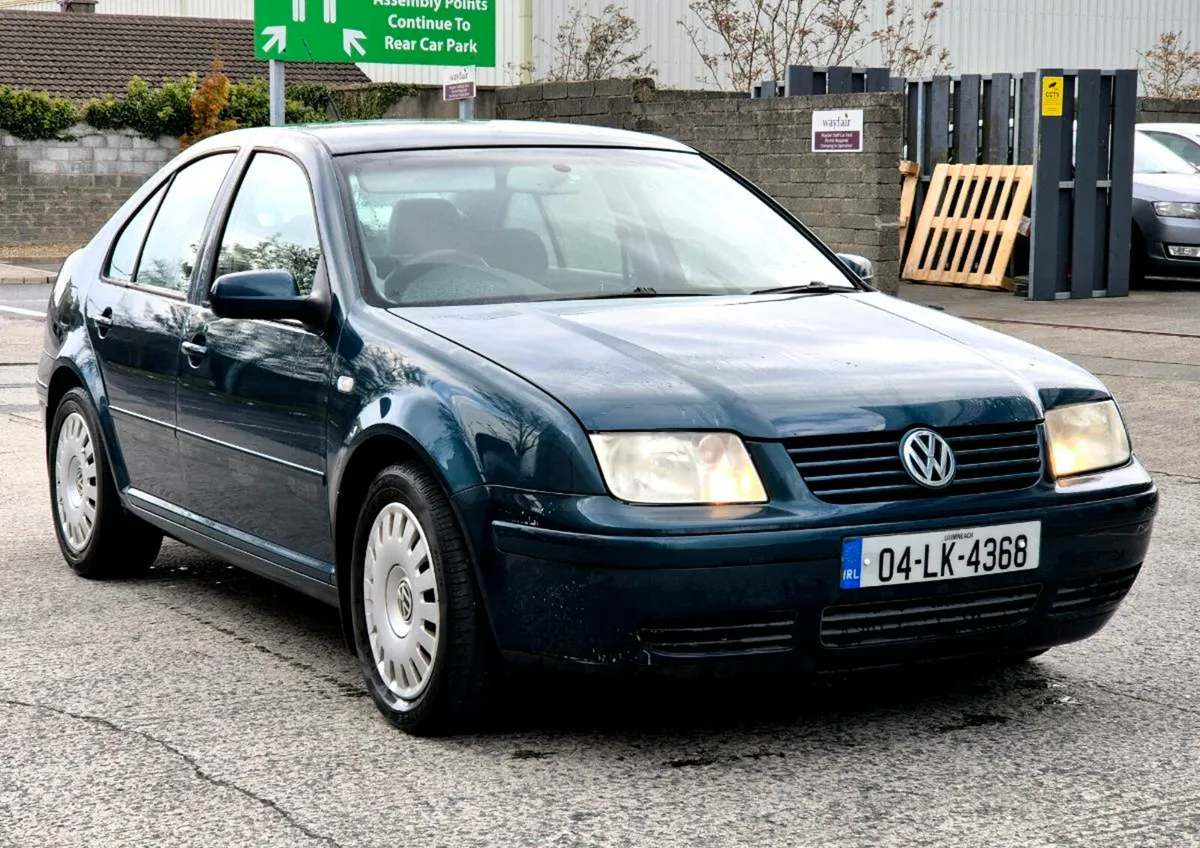 2004 Volkswagen Bora - Image 2