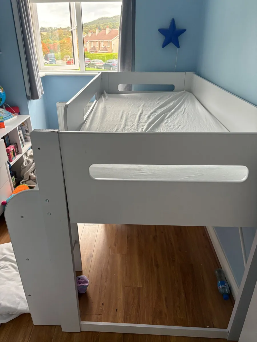 Midi bed - Image 1