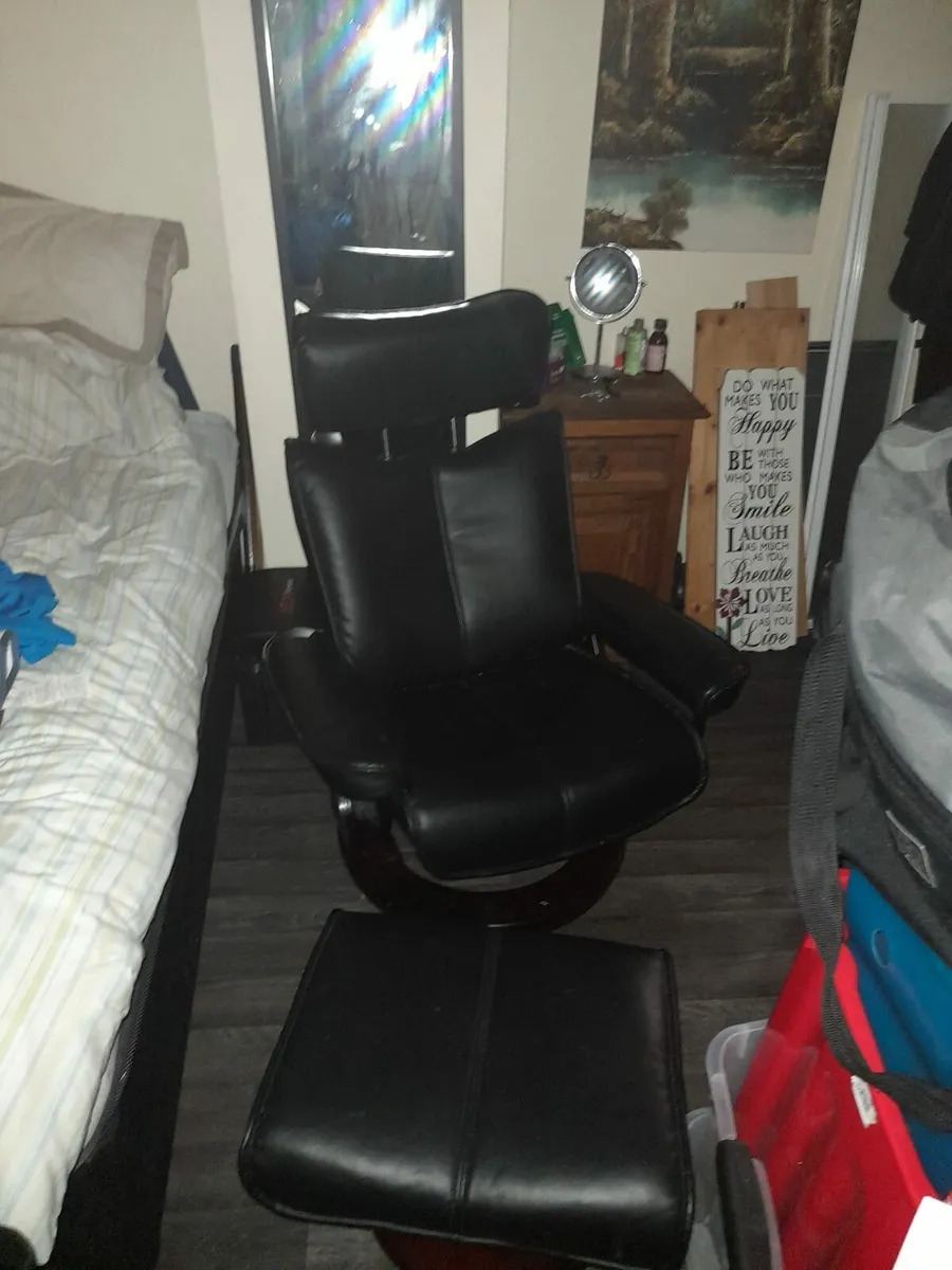 Leather swing chair with foot rest - Image 1