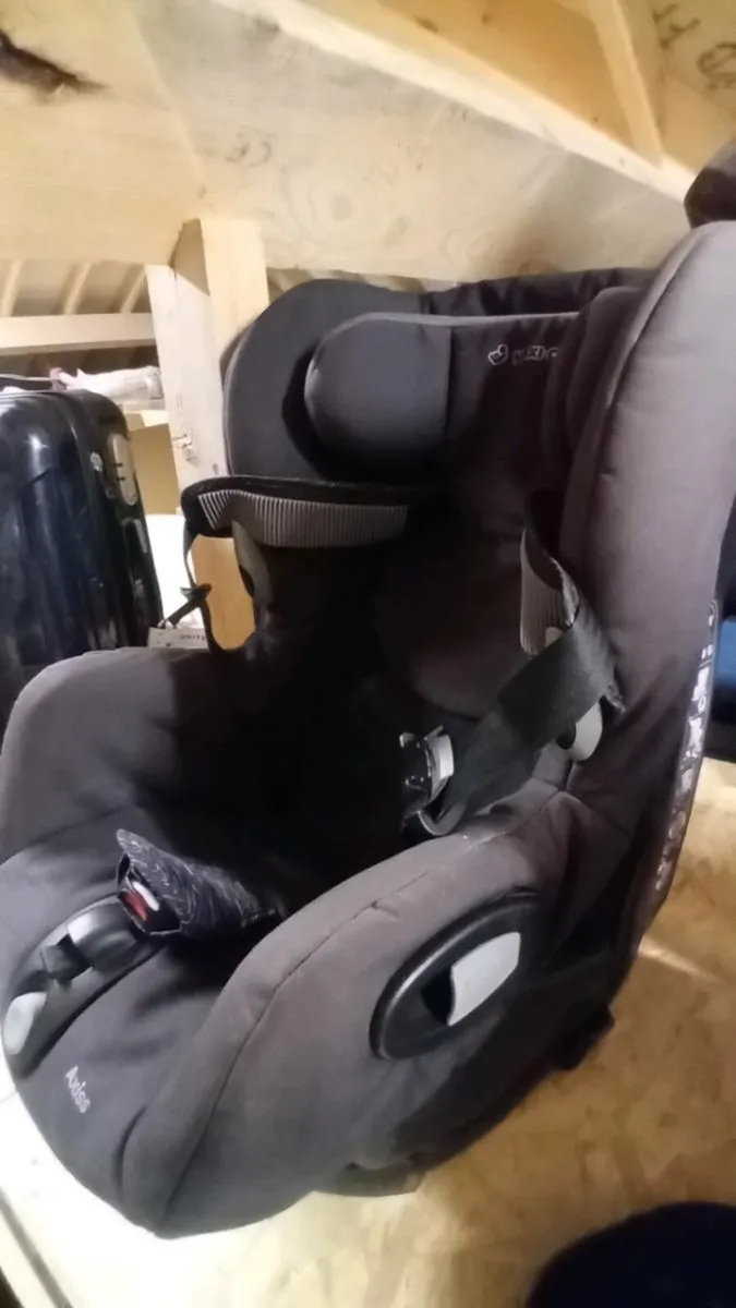 Maxi cosi axiss car seat - Image 2