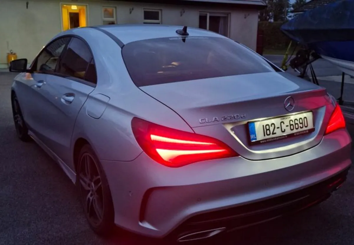 Mercedes-Benz CLA220d AMG Line 2.2D Turbo - Image 4
