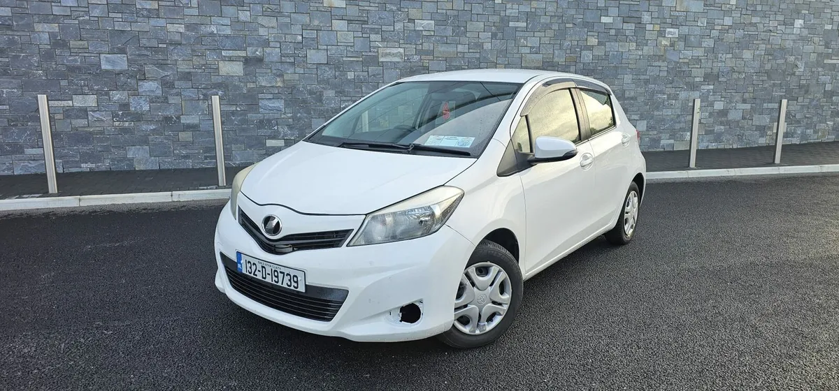 132 AUTOMATIC Toyota Yaris vitz NCT 04-26 - Image 1
