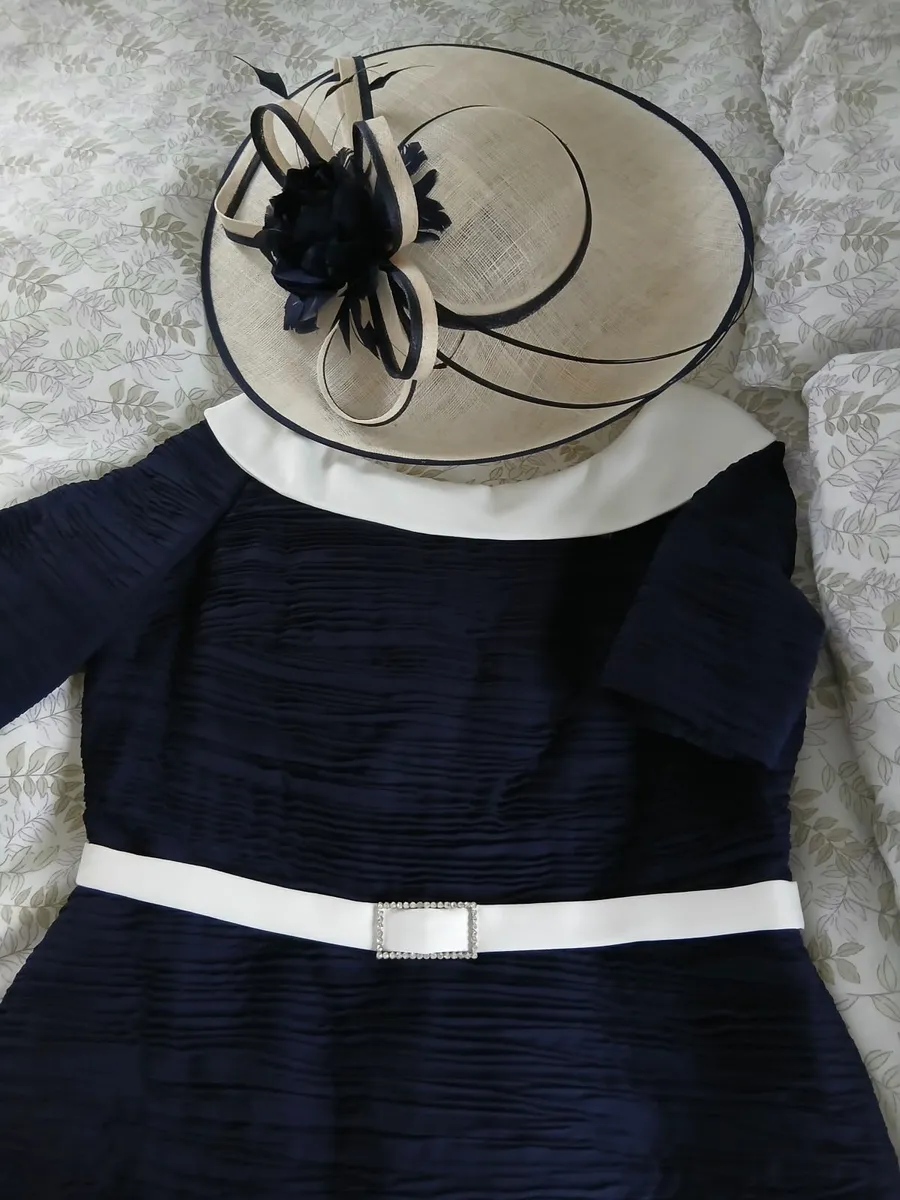 Dress and hat - Image 2