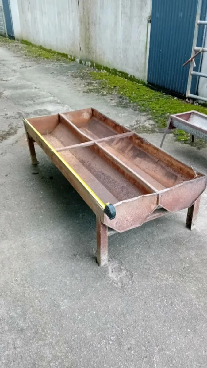 Round feeder trough rossmore grab - Image 2