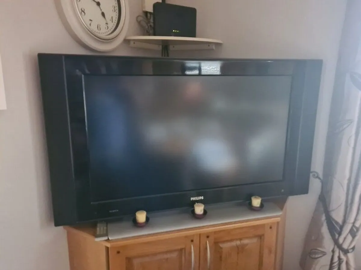 42" Philips TV - Image 1