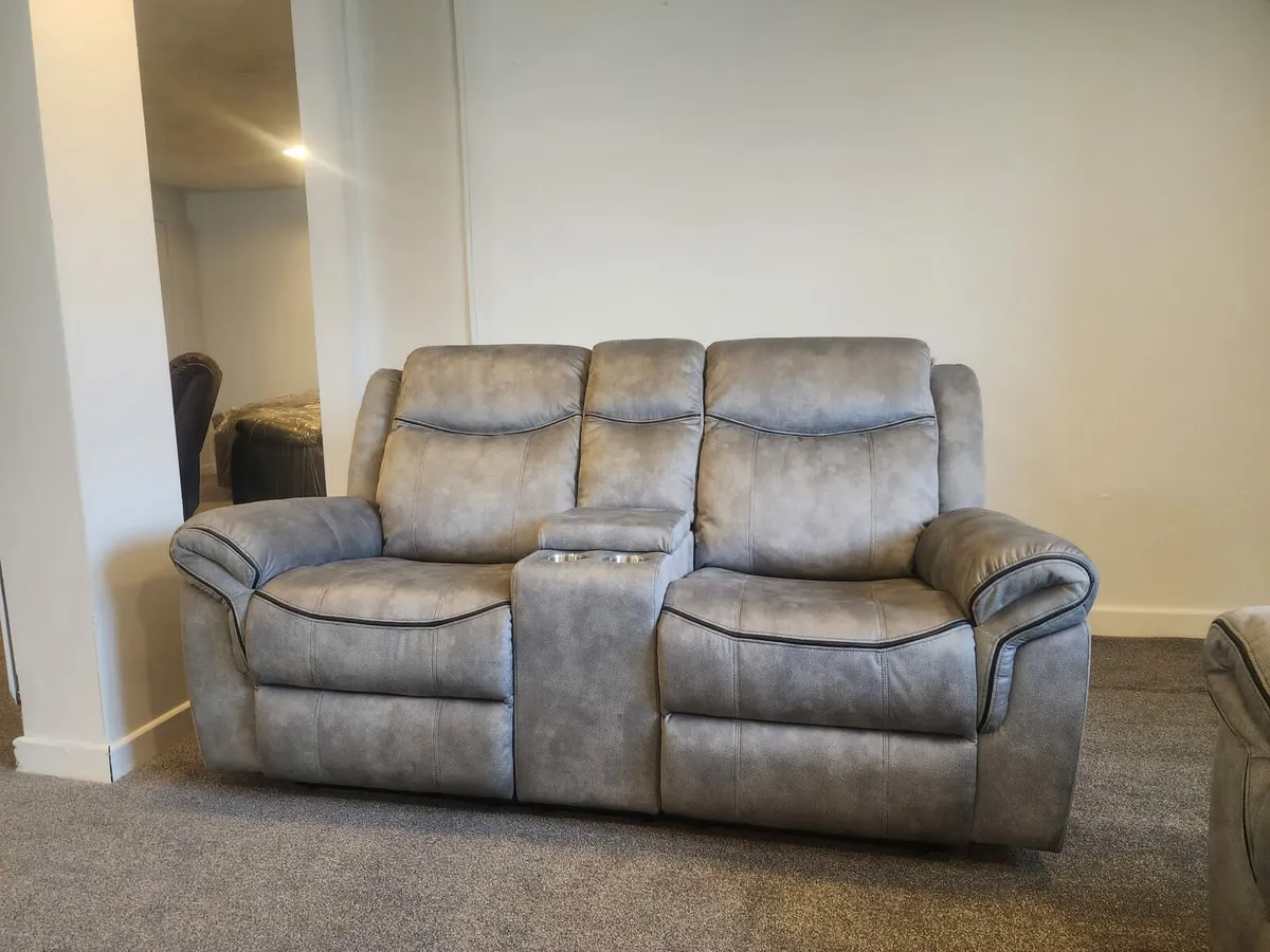 Mondeo recliners - Image 2
