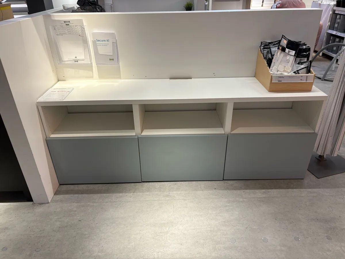 Tv unit