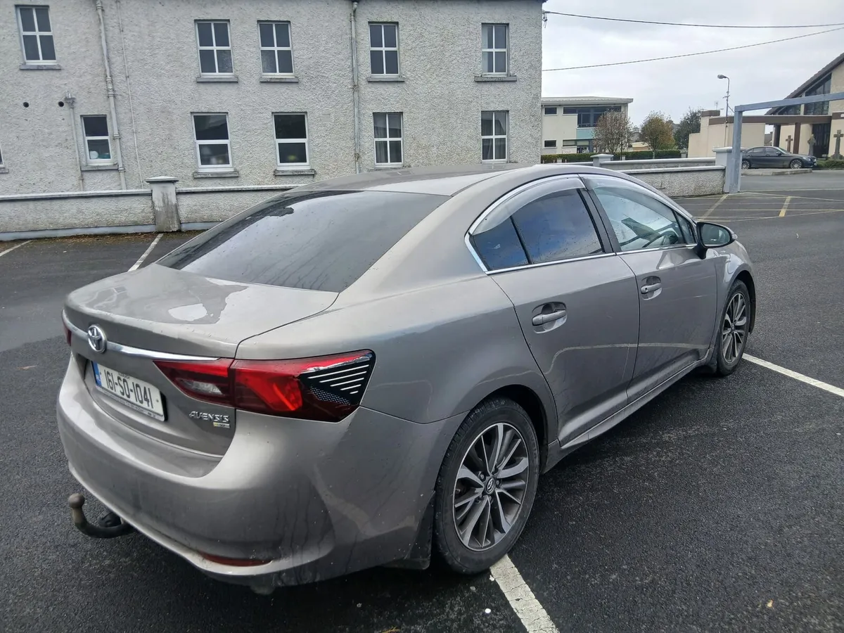 2016 Toyota avensis - Image 4