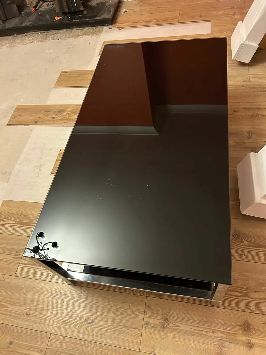 Glass coffee table/TV stand - Image 2