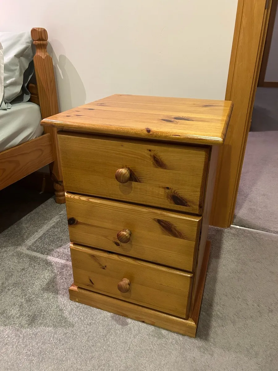 Bedroom furniture - Image 3