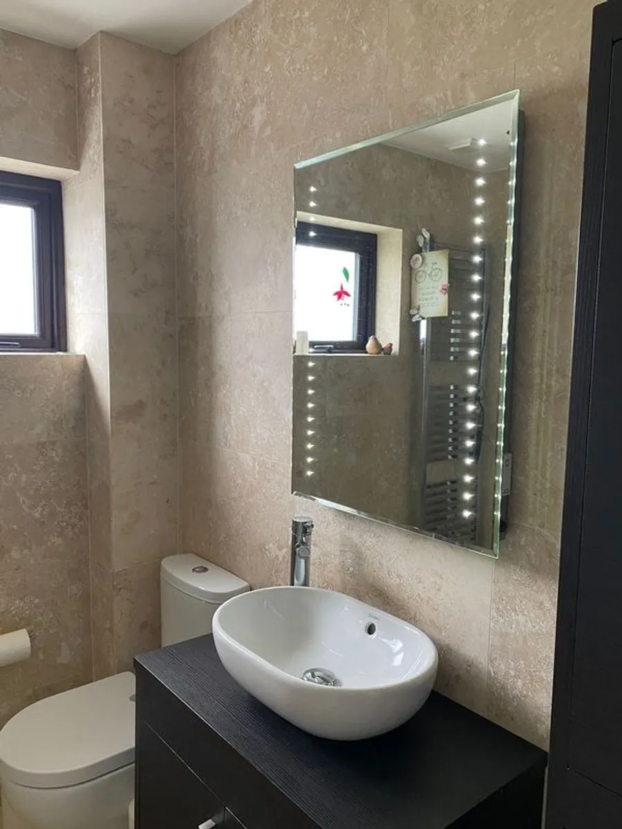 Bathroom Suite - Image 1