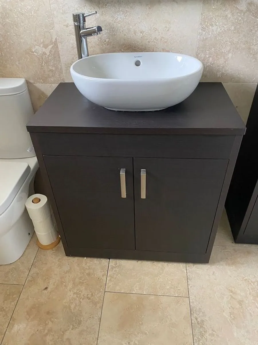 Bathroom Suite - Image 2