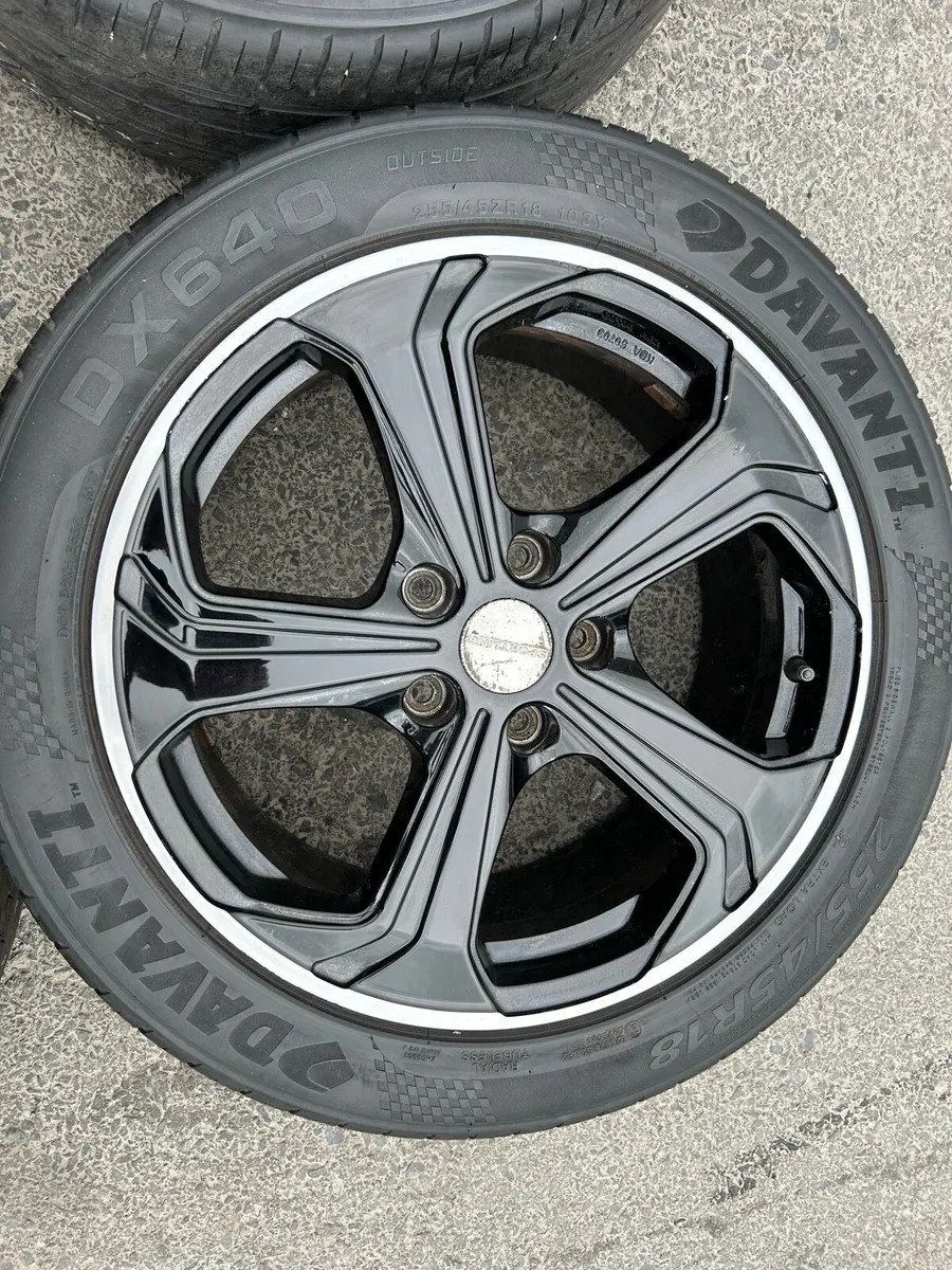 Vw transporter sport line alloy wheels 18inch - Image 4