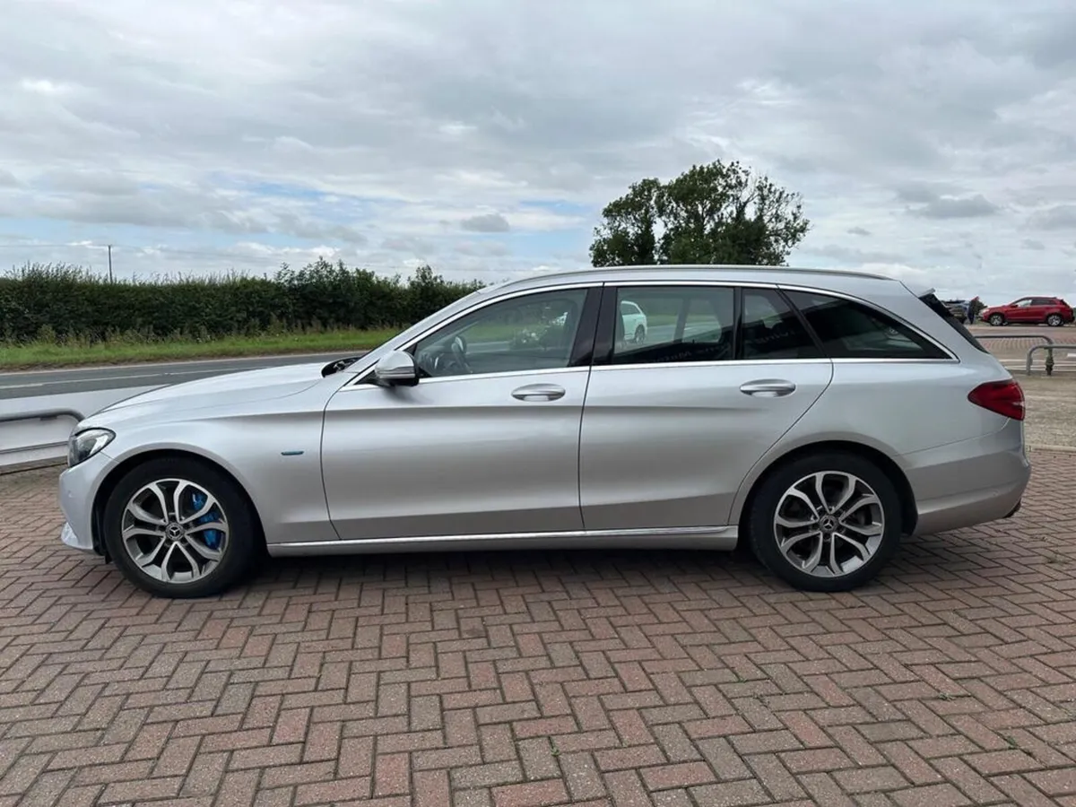 171 Mercedes C350e Estate - Image 4