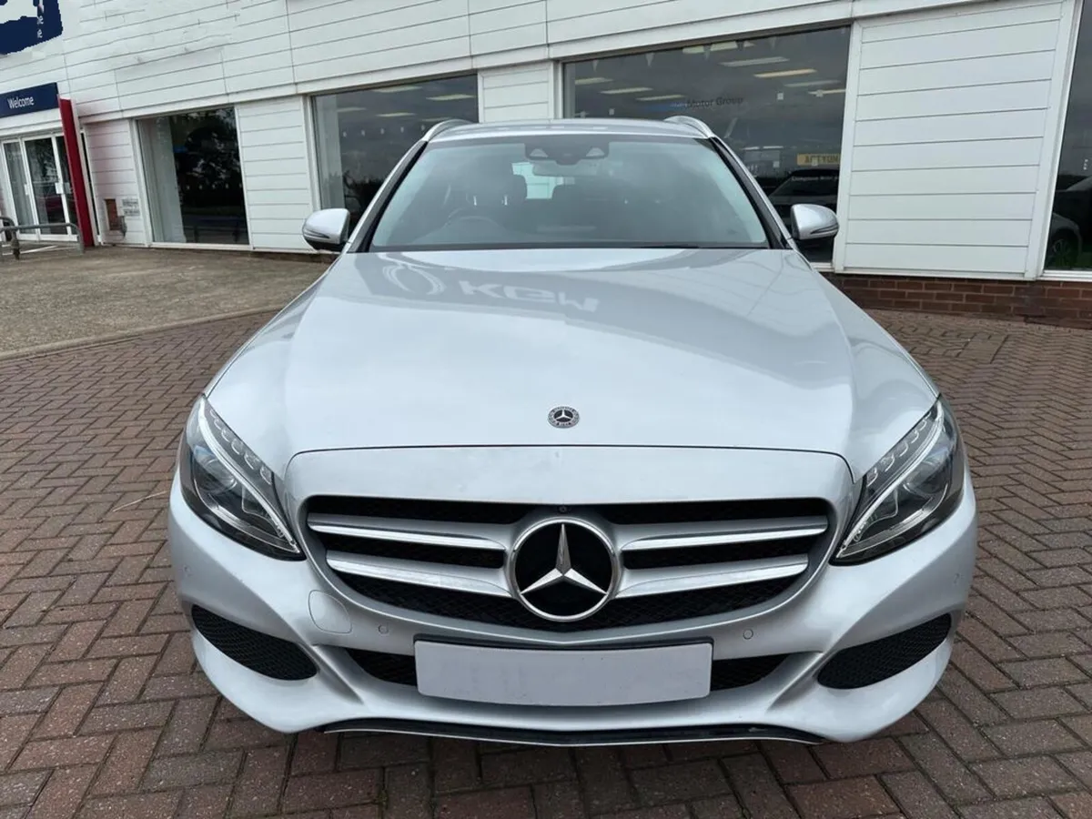 171 Mercedes C350e Estate - Image 2