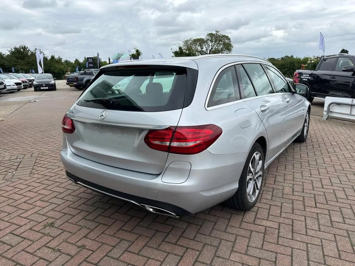171 Mercedes C350e Estate - Image 3