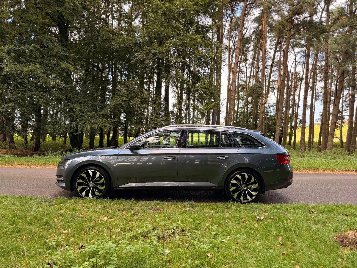 Skoda Superb C Style 2.0 TDI DSG Estate - Image 4