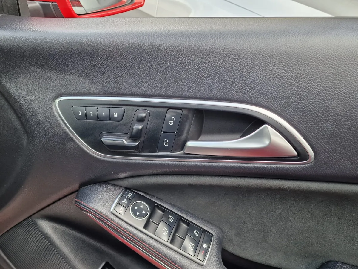 Mercedes - Benz CLA - CLASS 2016 1.6 Automatic AMG - Image 4