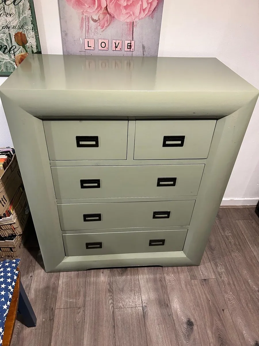 Chest of drawers - Image 1