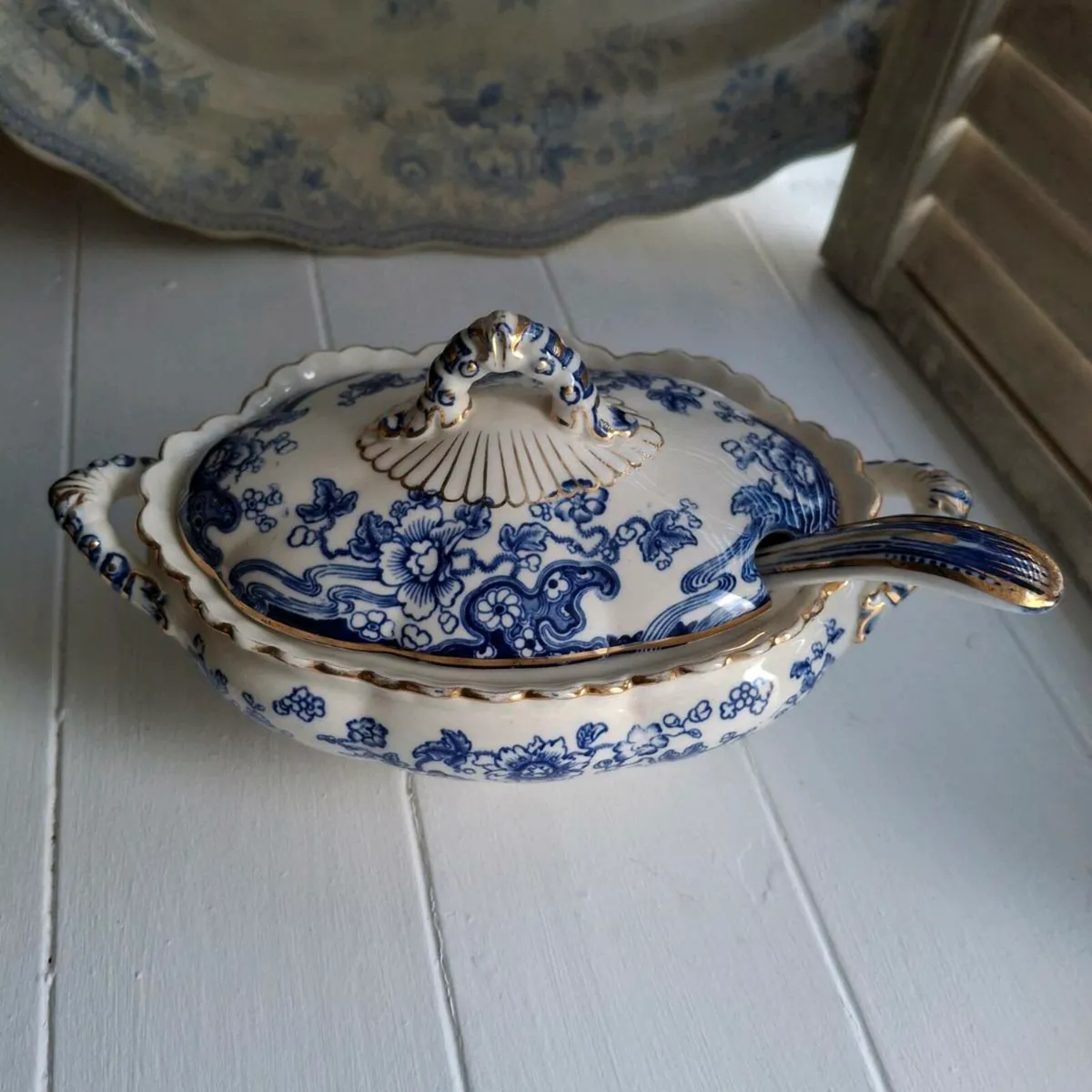 Keeling & Co "Tokio" Lidded Tureen - Image 1