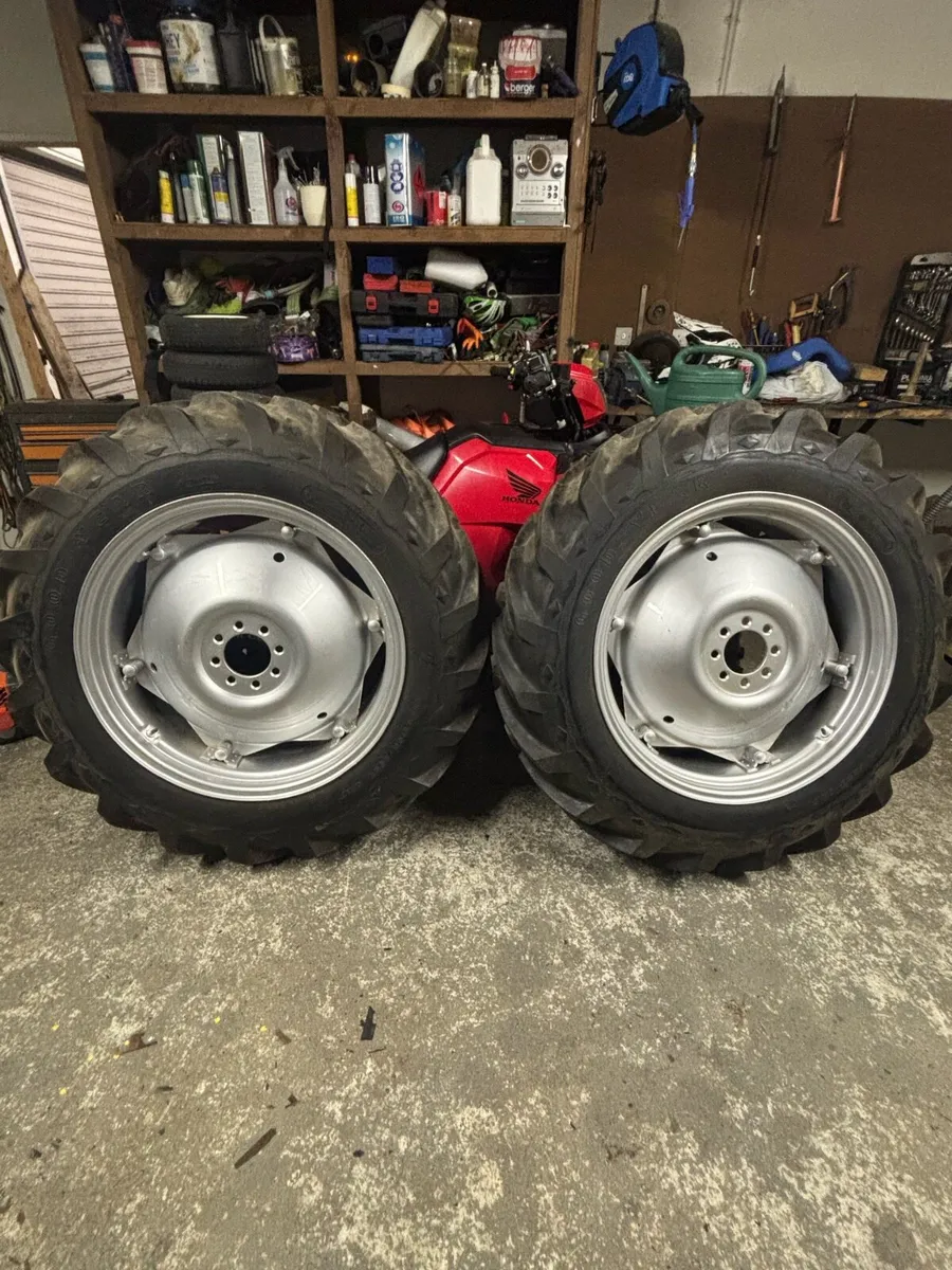 Tractor wheels - Image 1