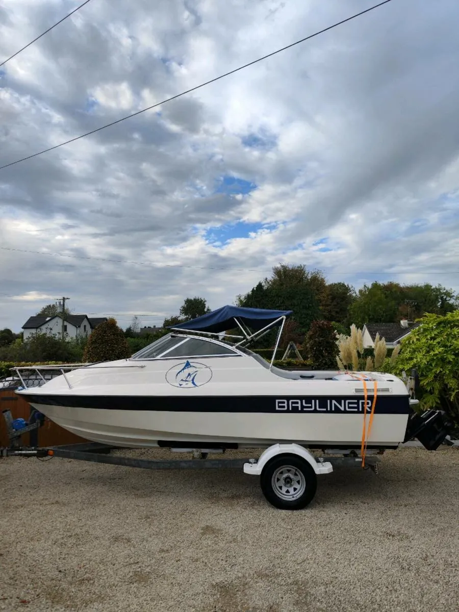 2005 Bayliner boat for sale - Image 3