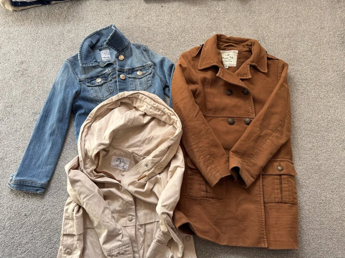 ~100 items clothes bundle for a 6-7 years old - Image 4