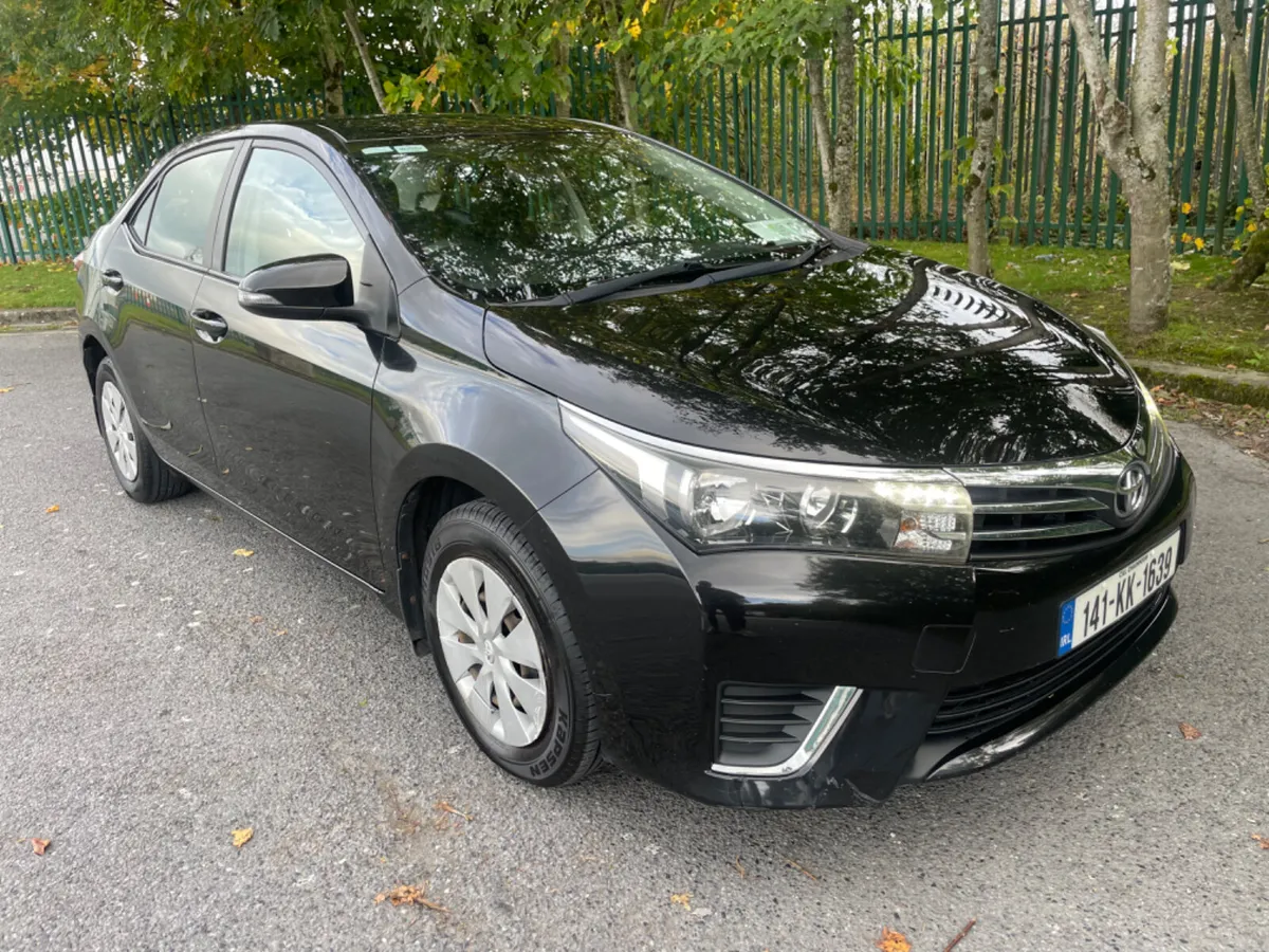 Toyota Corolla 2014 Petrol - Image 2