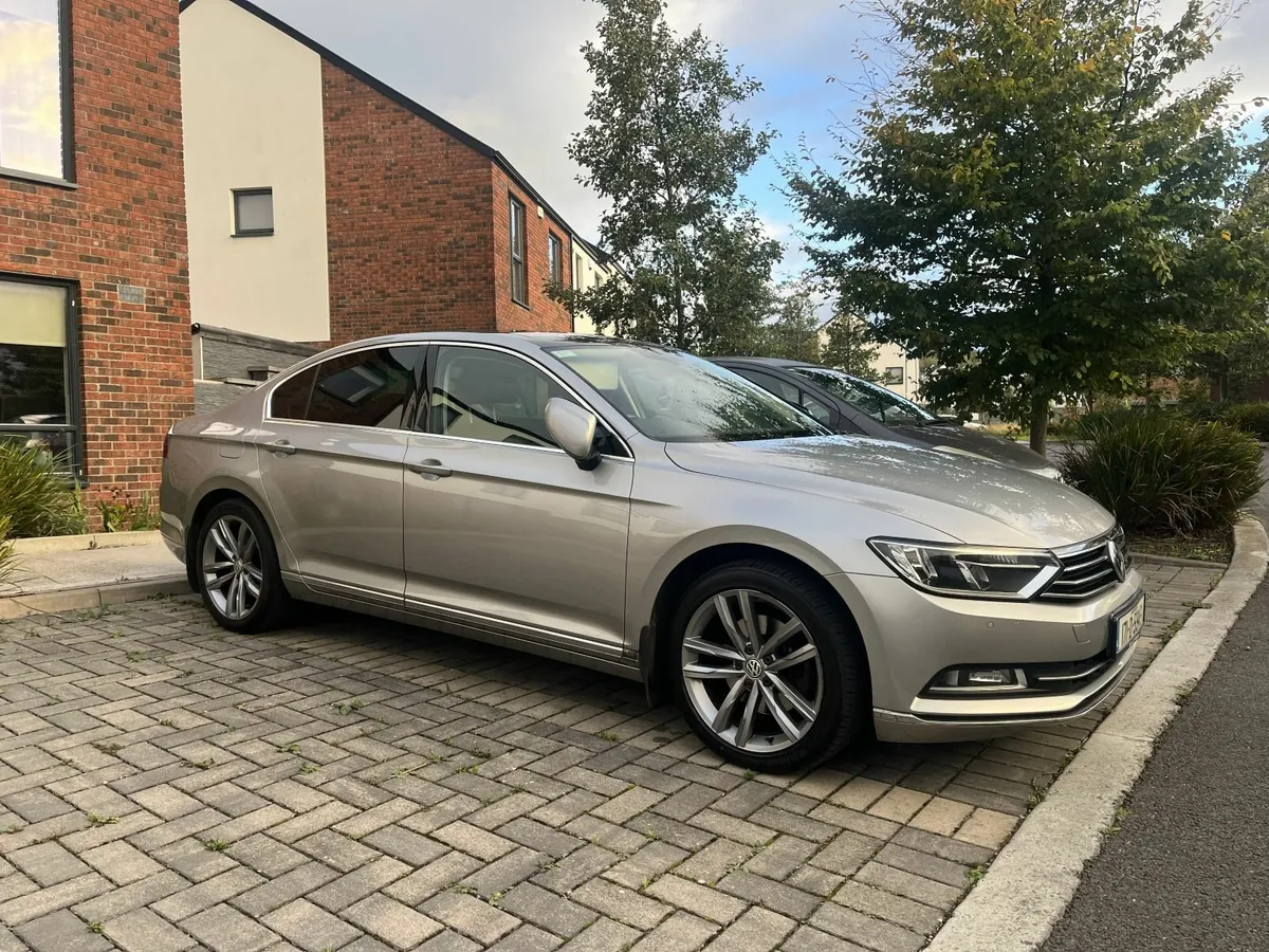 Volkswagen Passat 2017 - Image 1
