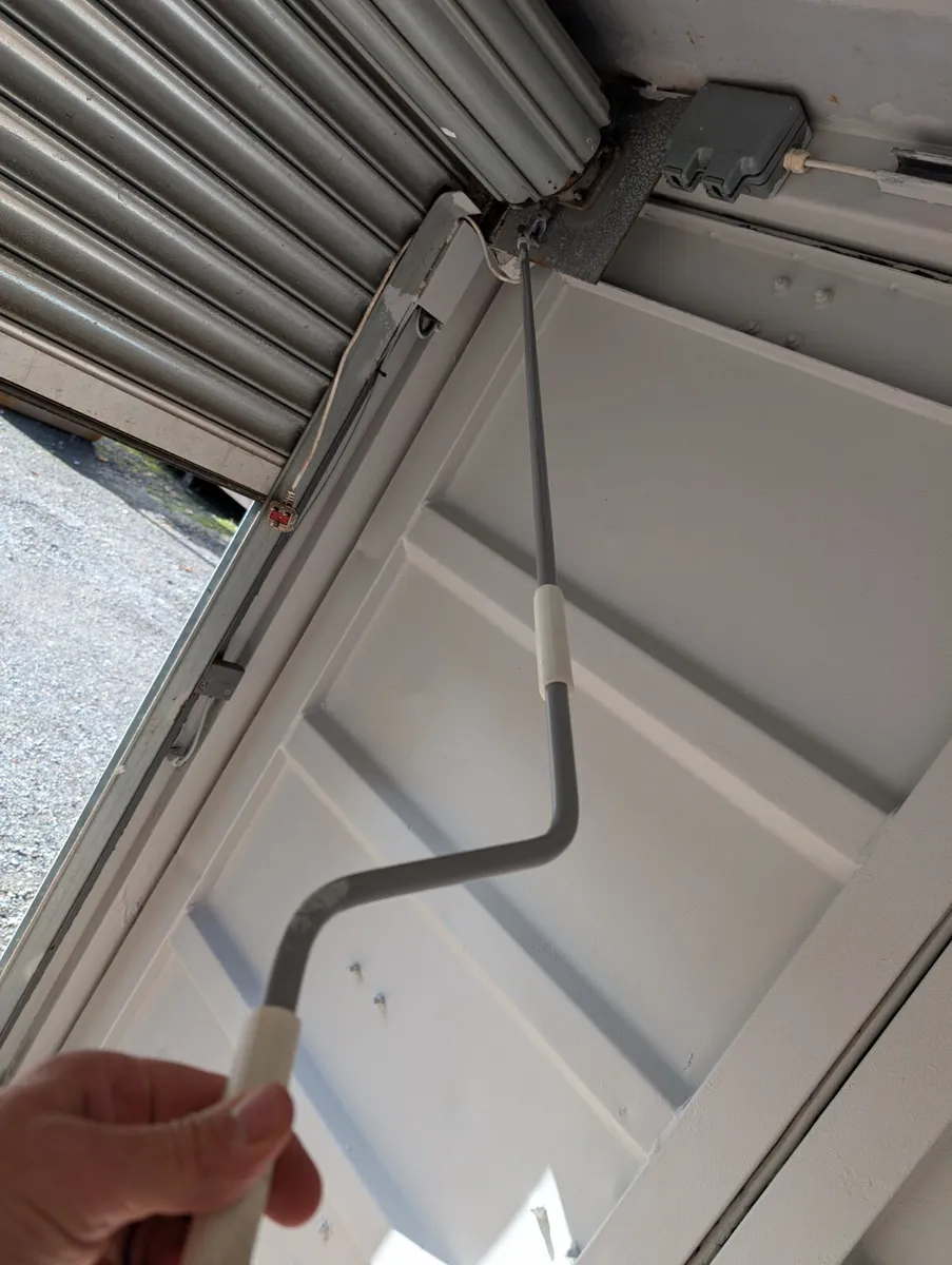 20ft with Roller side door - Image 4