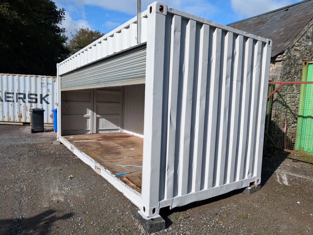 20ft with Roller side door - Image 1