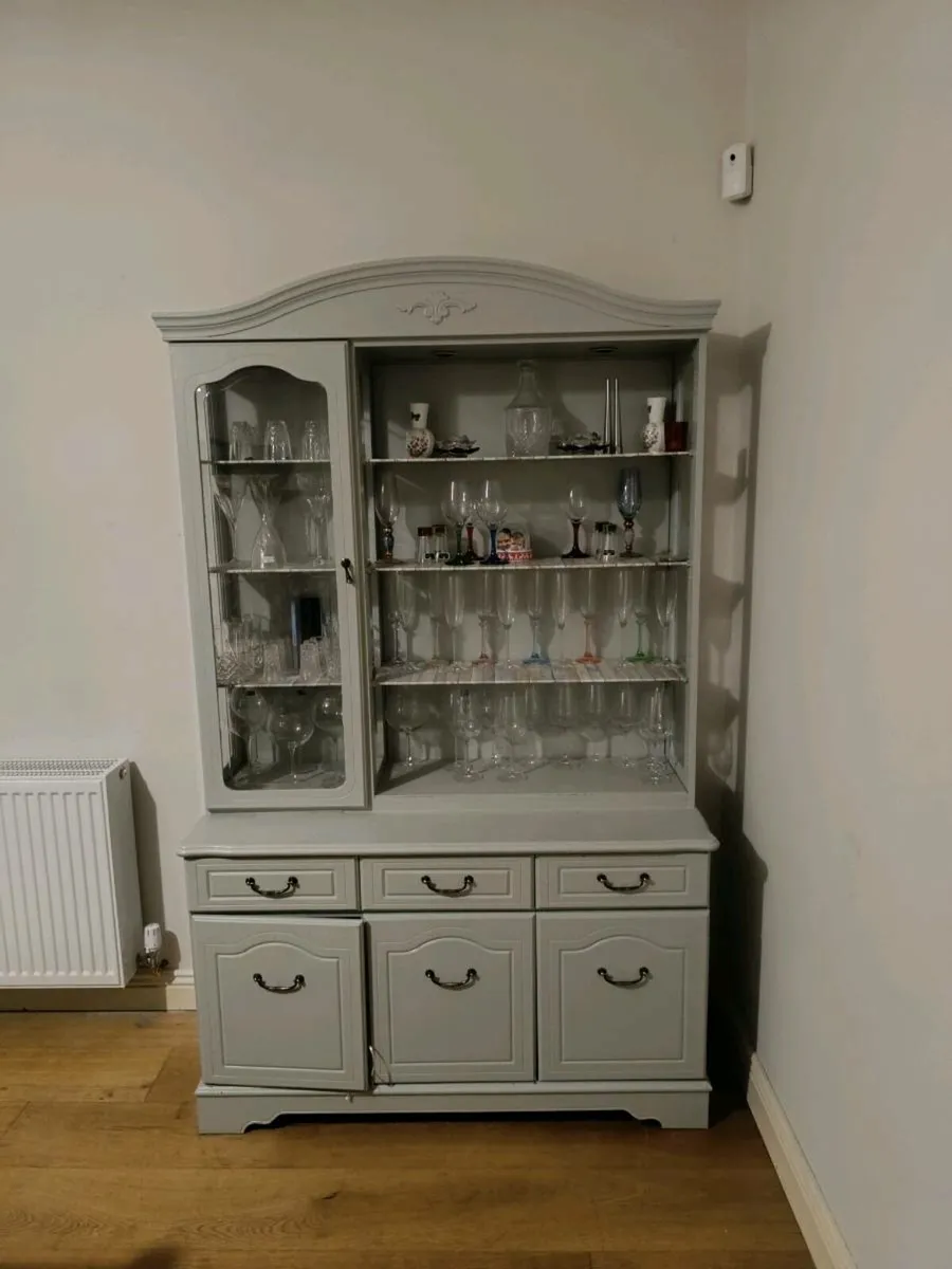 Display cabinet - Image 1
