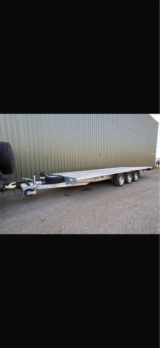 Car transporter - Image 1