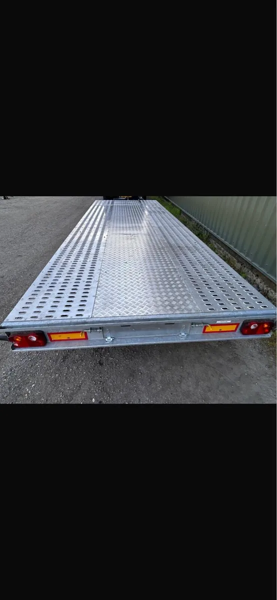 Car transporter - Image 3