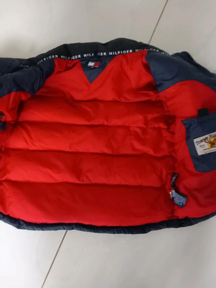 Boys tommy hilfger coat - Image 4