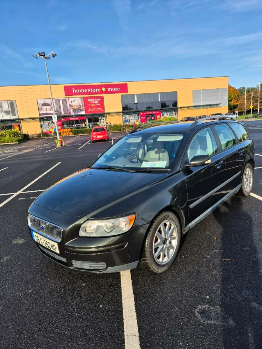 Volvo V50 - Image 1