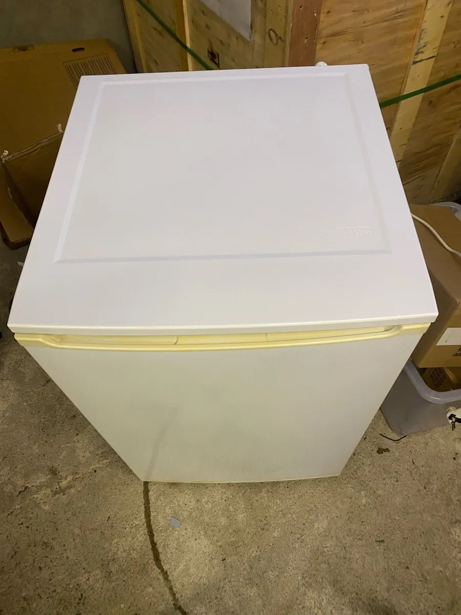 Undercounter freezer - Image 3
