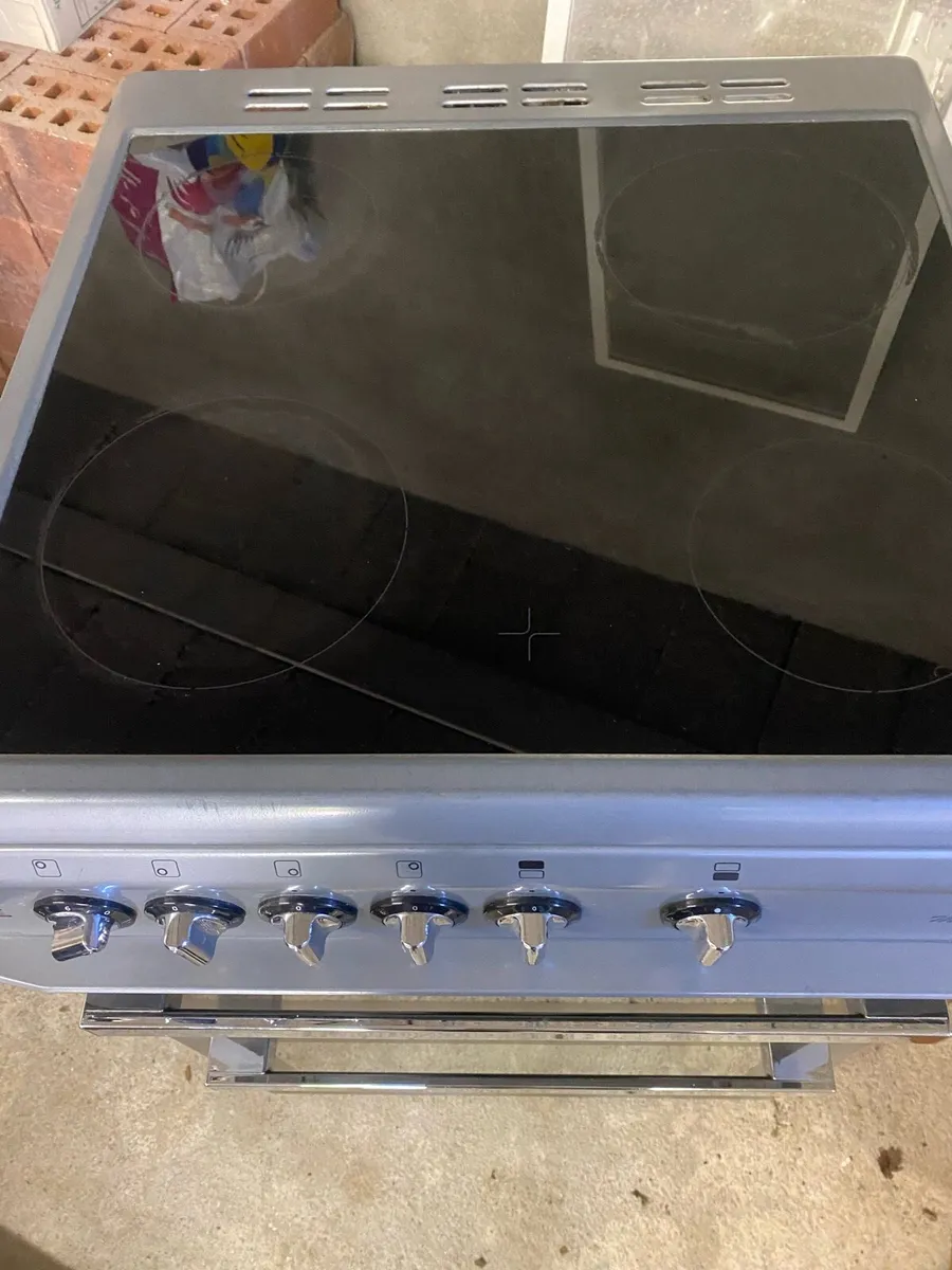 Flavel electric hob and fan oven - Image 2
