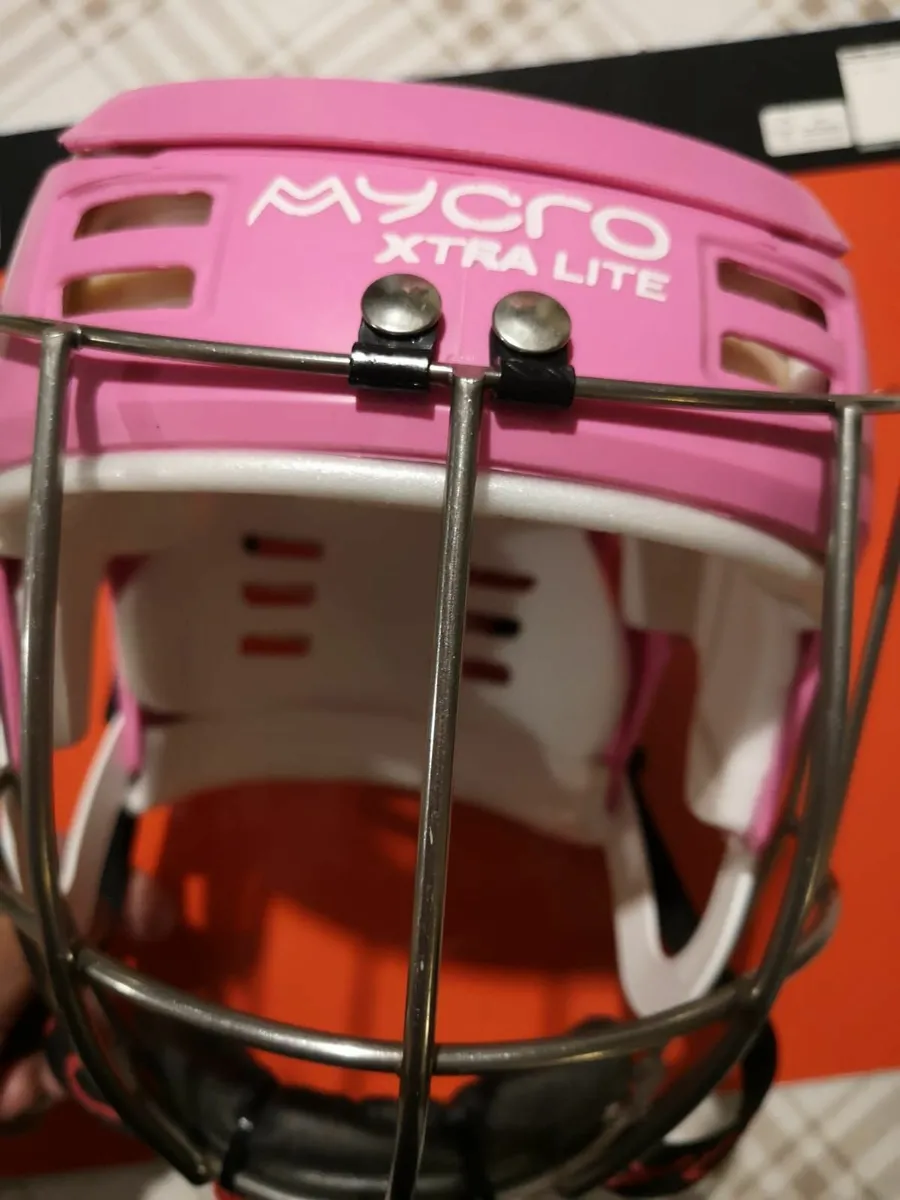 Helmet for Hurley - Image 2