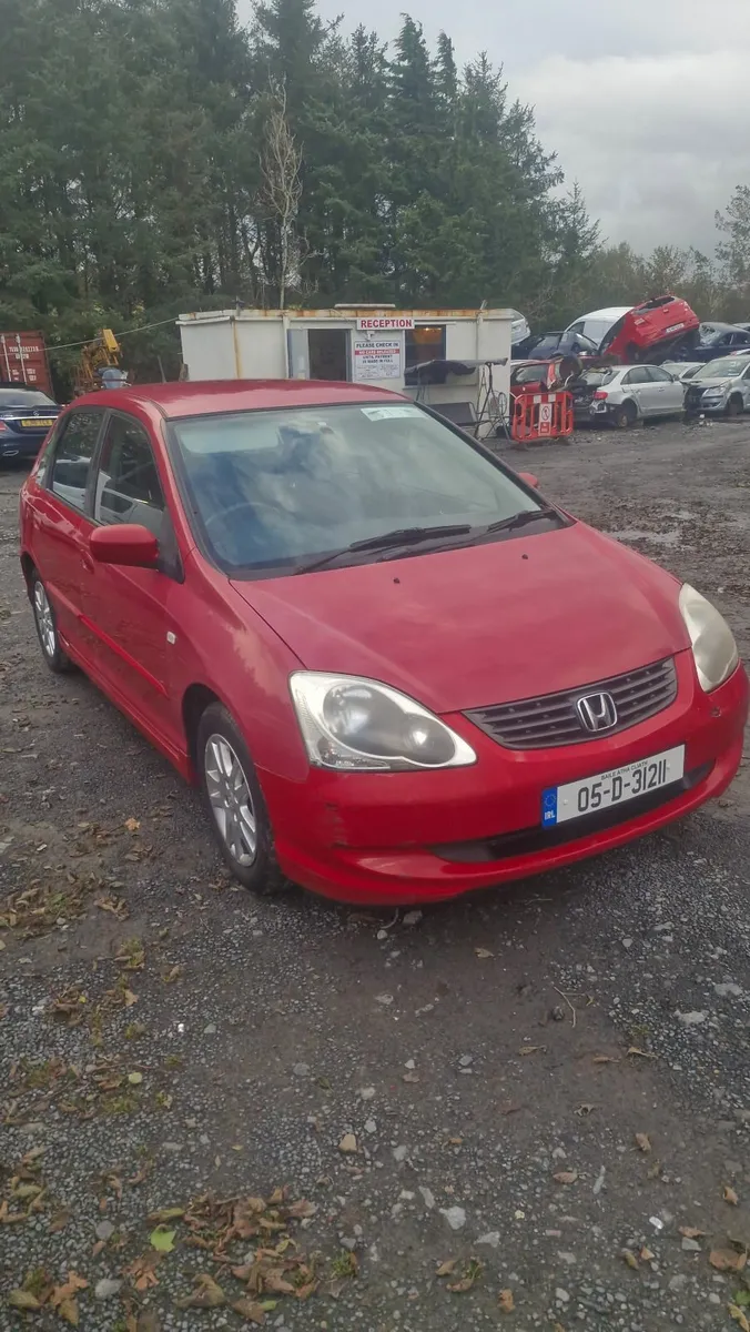 Honda Civic 2005 automatic - Image 4