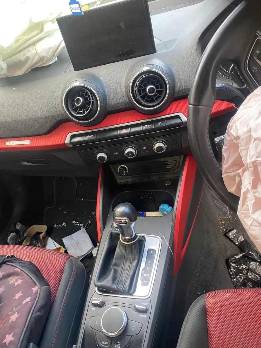 18 Audi Q2  auto 1.6 tdi - Image 4