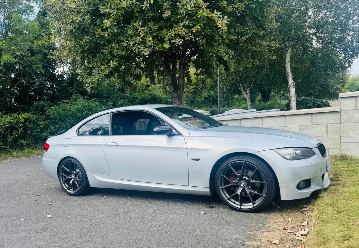 BMW 3-Series 2007 - Image 1