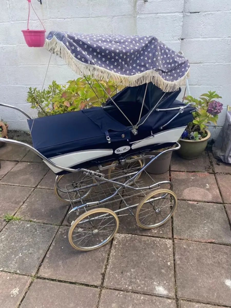 Vintage Silver Cross Pram - Image 3