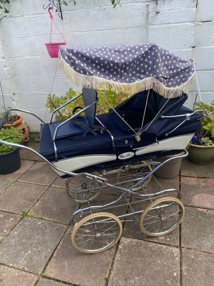 Vintage Silver Cross Pram - Image 4